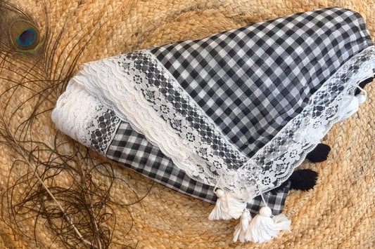 Checkmate-Gingham black lace
