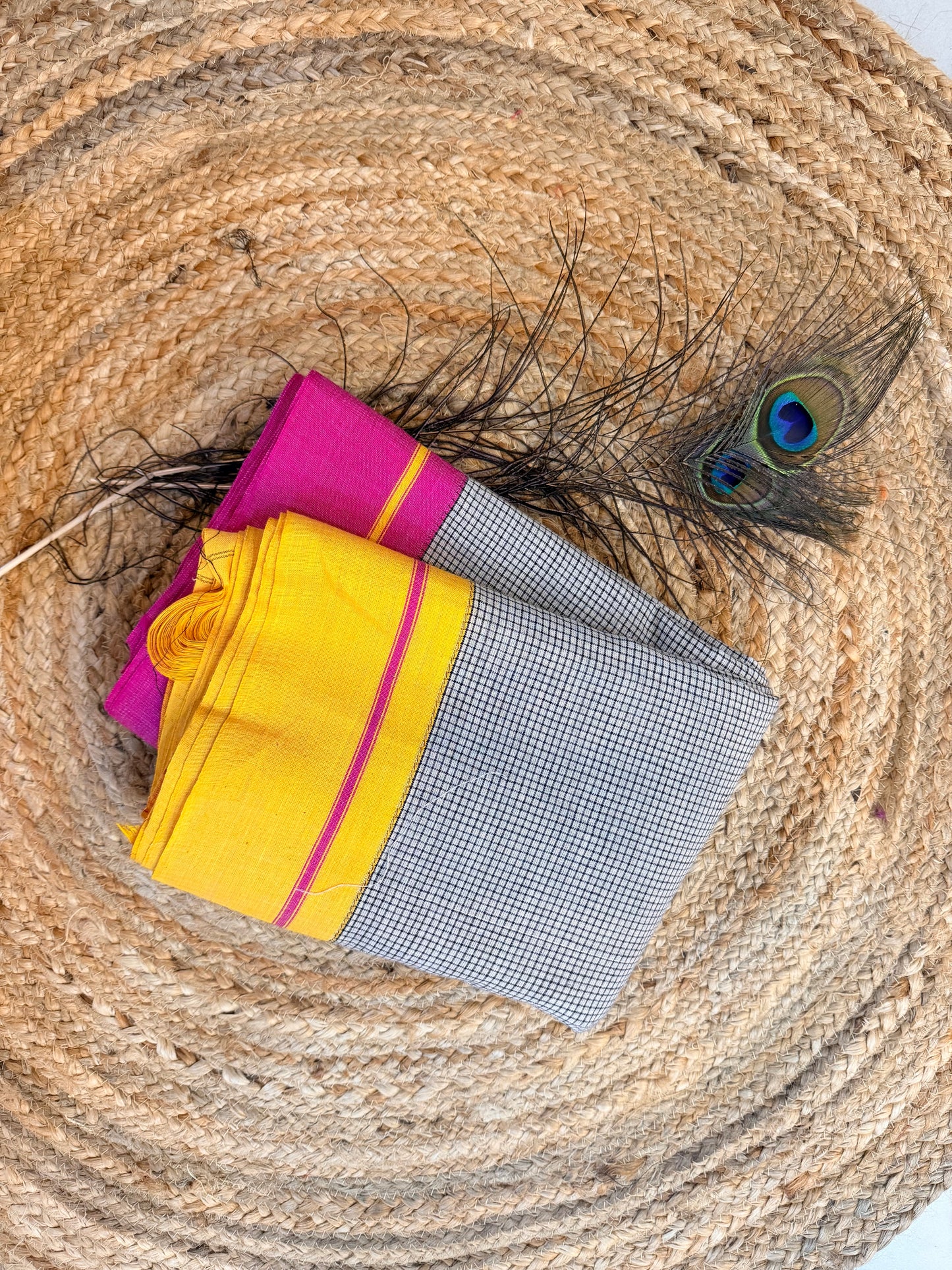Ganga - Pure handloom off white patteda anchu pink and yellow